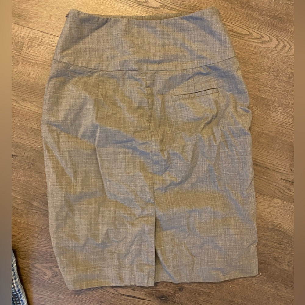 BANANA REPUBLIC SKIRT 🌸